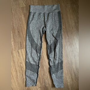PINK Victoria's Secret Gray Seamless Active Leggings